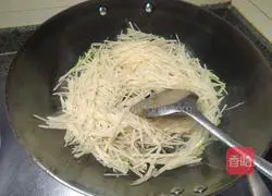 Illustration of homemade fried potato shreds 10