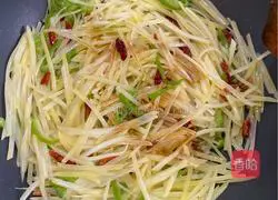 Illustration of how to make spicy and sour potato shreds 4