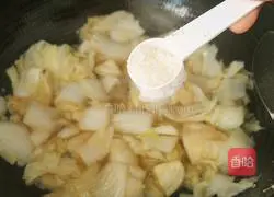 Illustration of how to make vinegar cabbage 12