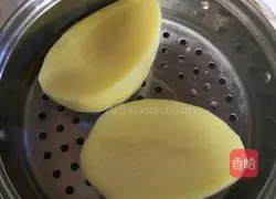 Illustration of homemade mashed potatoes 3