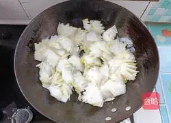 Illustration of how to make vinegar cabbage 5