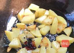 Illustration of how to cook potatoes with fresh peaches 7