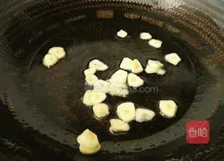 Illustration of how to make stir-fried lotus white 4