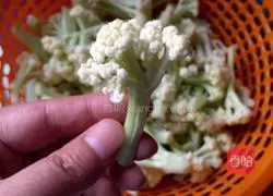 Illustration of how to make stir-fried cauliflower 2