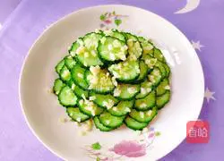 Illustration of how to make cold cucumber 7