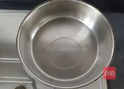 Illustration of how to stir-fry onions 2