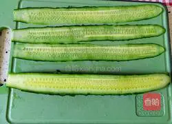 Illustration of how to make cucumber preserved eggs 2