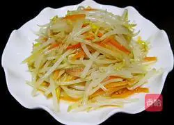 Illustration of how to make cold mung bean sprouts 9