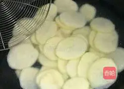 Dry Illustration of how to make pot potatoes 3