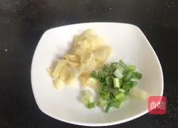 Illustration of how to cook cauliflower with tomatoes 3