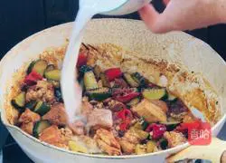 Illustration of how to make cucumber-roasted tofu 14