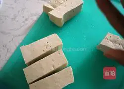 Illustration of how to make homemade stinky tofu 1