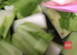 Illustration of how to stew mustard greens 6