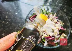 Illustration of how to make cold Houttuynia cordata 5