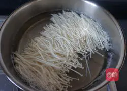 Illustration of making cabbage dumplings without flour 6