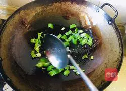 Hot holiday dish - Stir-fried lotus root recipe illustration 3
