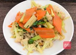 Illustration of how to mix celery and carrots with cauliflower 11