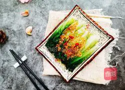 Illustration of how to cook garlic lettuce 9