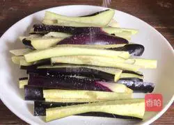Illustration of how to steam eggplant with perilla and garlic 2