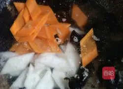 Illustration of how to cook carrots, fungus and yam 6