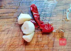 Illustration of how to make stir-fried soybean sprouts 6