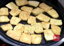 Illustration of how to make fried tofu with sauce 7