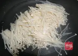 Illustration of how to make cold enoki mushrooms 3