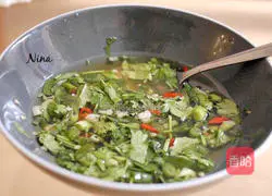 Vietnamese Spring Roll Recipe Illustration 5