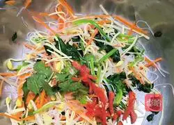 Illustration of how to make Dongxiang wine dishes 2