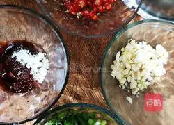 Garlic Enoki Mushroom Recipe Illustration 1