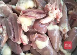 Illustration of how to make stewed potatoes with precious mushrooms 2