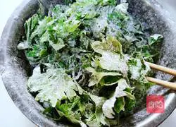 Illustration of how to make steamed celery leaves 5