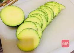 Illustration of how to make vinegar-based pumpkin shreds 2