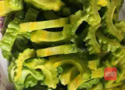 Illustration of how to make bitter melon and roasted tofu 2