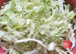 Illustration of how to make cold cabbage 2