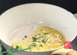 Illustration of how to stir-fry yuba with chili pepper 6