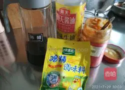 Illustration of how to make sesame sauce and cucumber mixed with fried dough sticks 8