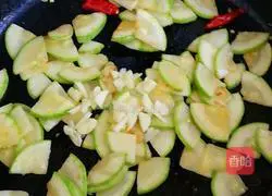 Vegetarian Fried Zucchini Recipe Illustration 7