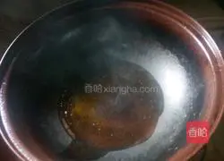 Illustration of how to make stir-fried water spinach 3