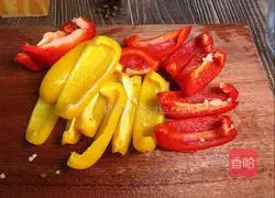 Illustration of how to make stir-fried colored peppers 3