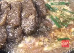 Illustration of making sauce-flavored sweet potato powder meat 13