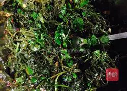 Illustration of how to make cold seaweed 6