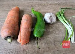 Illustration of how to make fried carrots 1