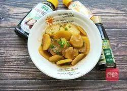 Illustration of how to cook potatoes stewed in oyster sauce 12