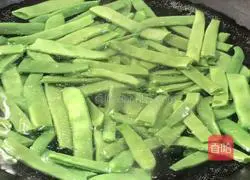 Illustration of how to make stir-fried green beans (oil-free weight loss version) 4