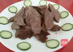 Illustration of how to make spiced beef 8