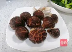 Illustration of how to make mushrooms and vegetables 1