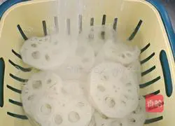 Illustration of how to make osmanthus and lotus root slices 5