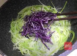 Illustration of how to make three pigments 10