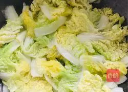 Illustration of how to make stir-fried silver silk white 4